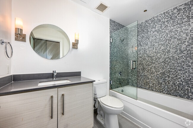 Studio - 779SF - Bathroom
