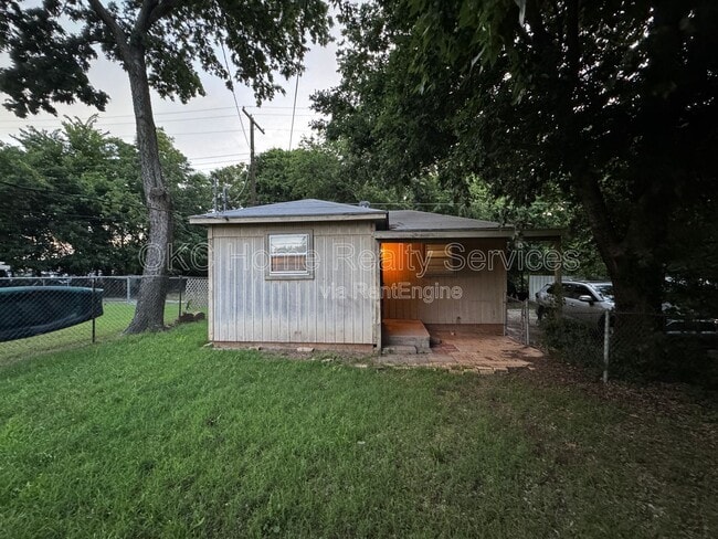 Photo - 115 SW 23rd St
