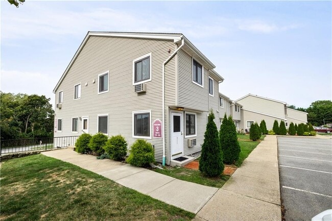 Building Photo - 66 Girard Ave Unit 311 Rental