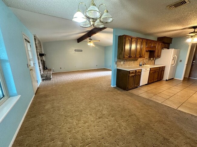 Photo - Spacious Family Home!