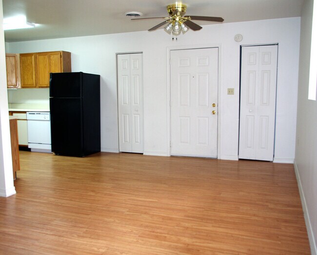 Photo - Mifflin Manor Apartments