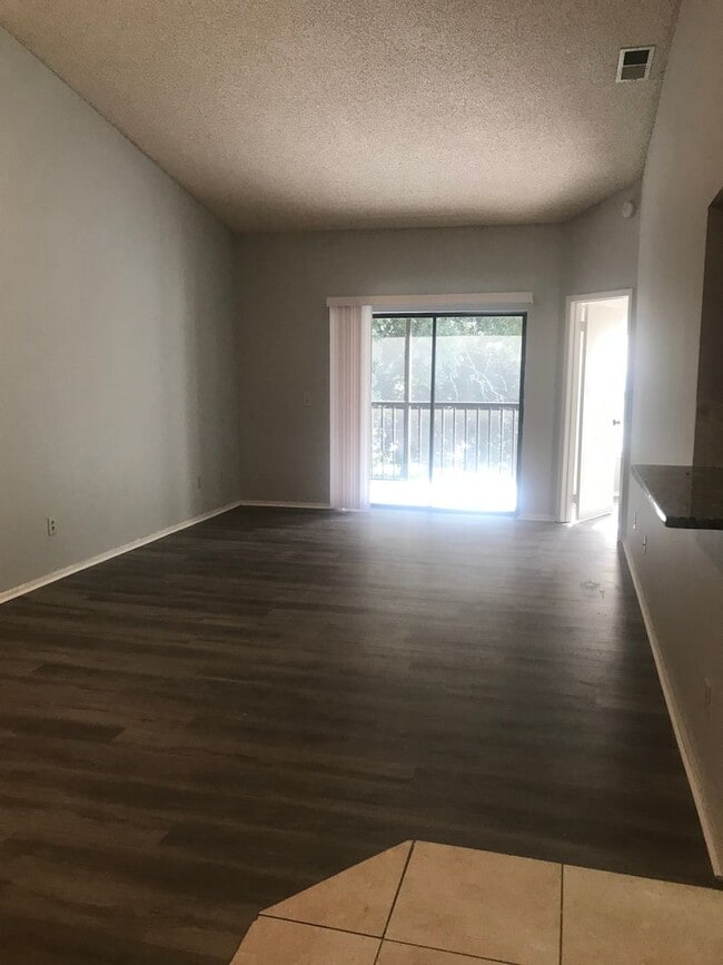 Photo - 7814SBC(100) Unit 7814SBC