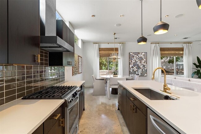 Photo - 2105 Goodrich Ave