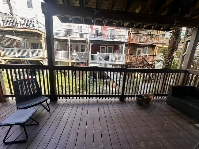 Building Photo - 474 E 7th St Unit 1