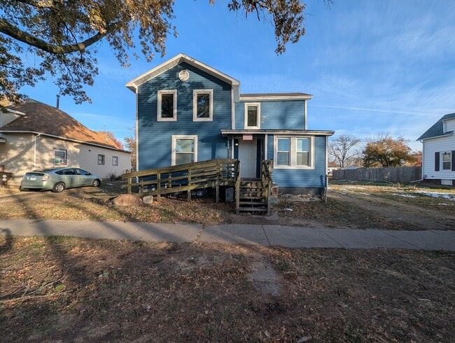 Photo - Newly Renovated 4 bedroom house