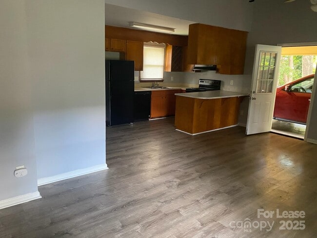 Photo - 120 W Hudson St