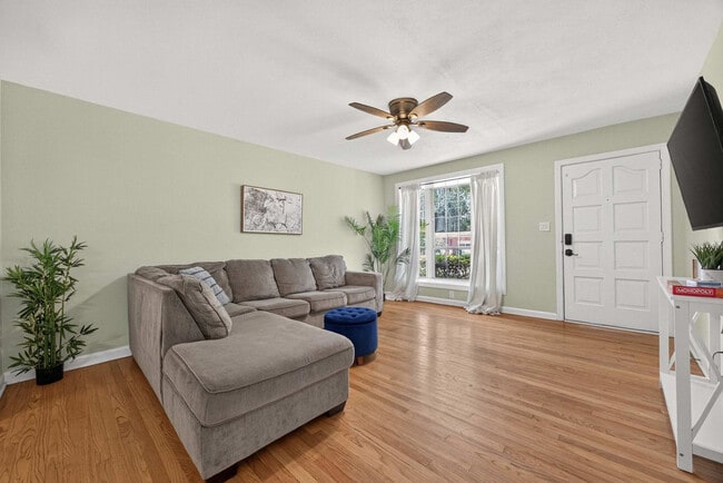 Photo - 8633 Emerald Isle Cir S Unit SI ID1578553P