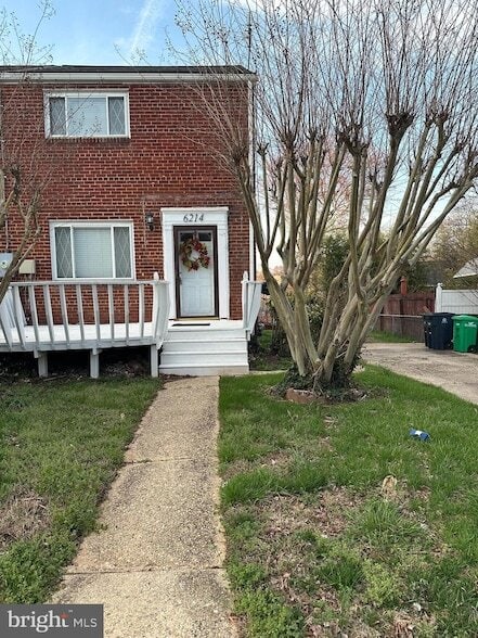 Photo - 6214 Kennedy St