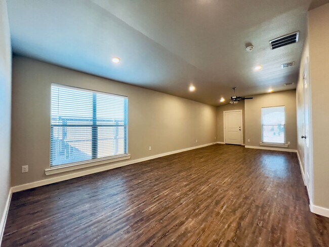 Photo - MOVE-IN SPECIAL: Beautiful 3-Bedroom, 2-Bathroom Duplex in Wolfforth – Frenship ISD!