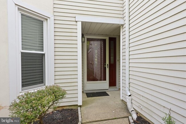 Photo - 44 Gaylord Ct