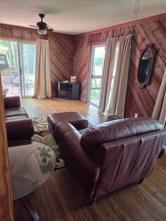 Photo - 321 Belle St Unit 321 Belle St, Waterloo IA