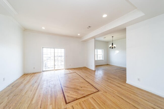 Building Photo - 57 Western Ave Rental