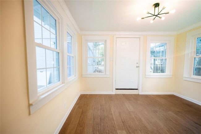 Photo - 114 Julia St N Unit C