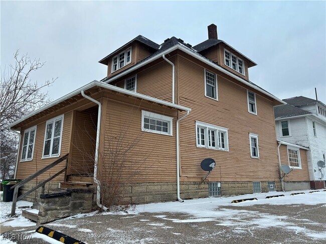 Photo - 408 S Arch Ave