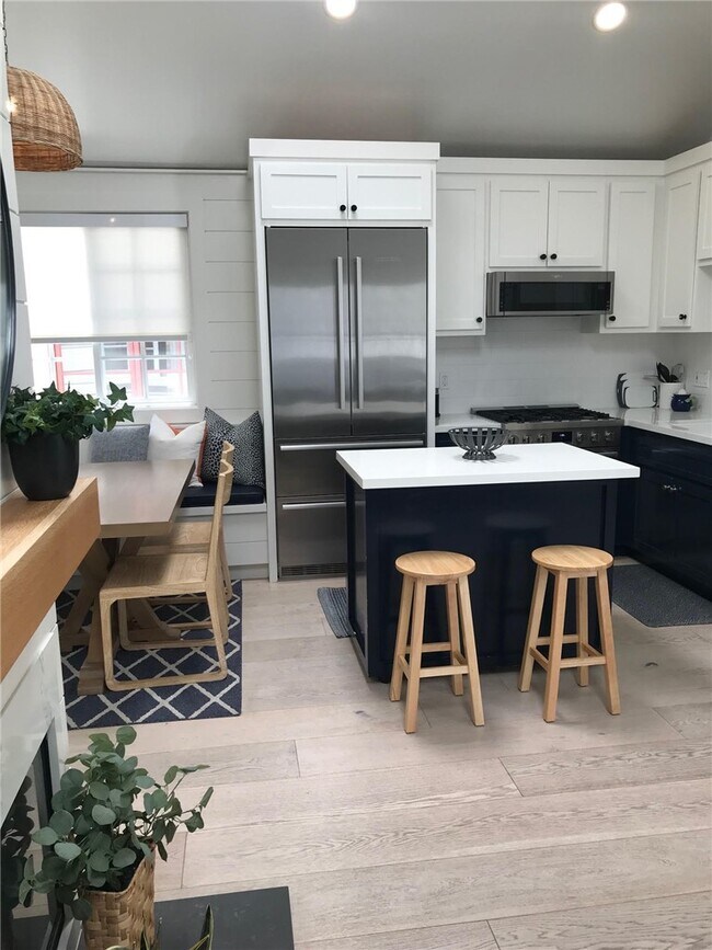 Photo - 212 Garnet Ave