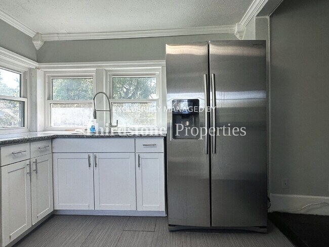 Photo - 1520 Donald St Unit 3