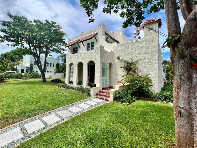 Building Photo - 302 Fordham Dr Rental