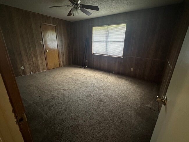 Photo - 2667 Airstrip Rd