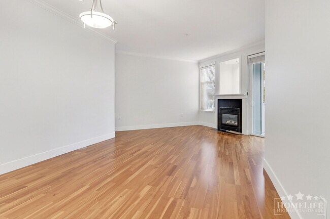 Photo - Charming 2-Bed, 2-Bath Condo for Rent at Ocean Bay Villas — South Surrey / White Rock Unit 209