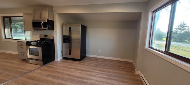 Photo - 10051 Magnolia St NW