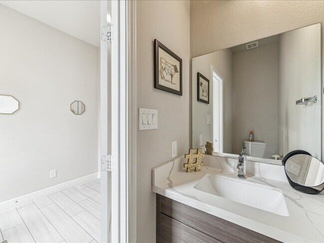 Photo - 4713 New Orleans St