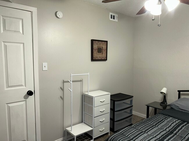 Photo - 7407 Cloverglen Dr