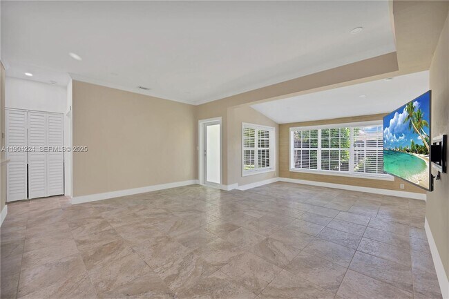 Photo - 818 NE 3rd St