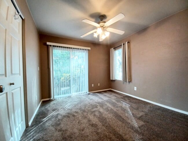 Photo - 1713 Woodburn St