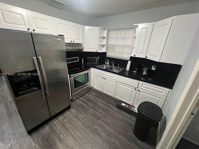 Photo - 1337 NW 26th St