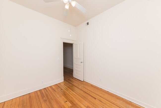 Photo - 1401 W Huron St Unit 4