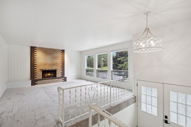 Photo - 3 Bed, 2.5 Bath House in the Rattlesnake