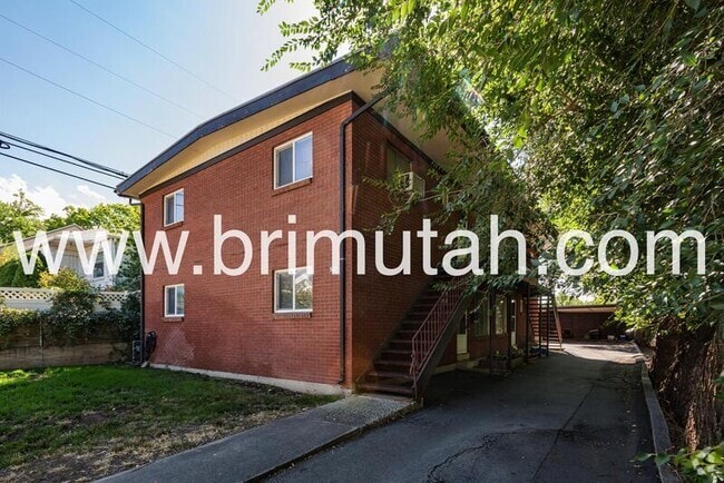 Building Photo - 938 Lowell Ave S Unit 2 Rental