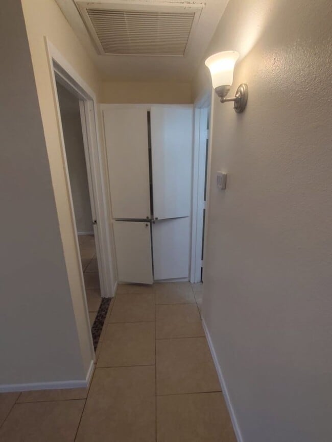 7234 E Belleview St Unit 2