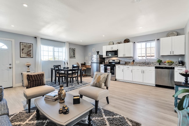 Photo - 6122 Panorama Rd