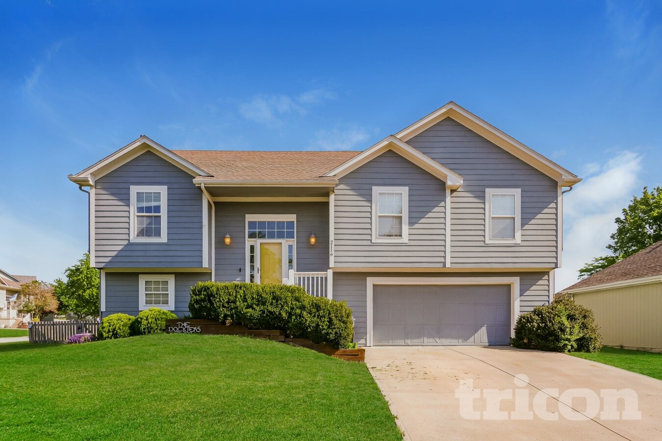 Photo - 2116 SW Chase Dr
