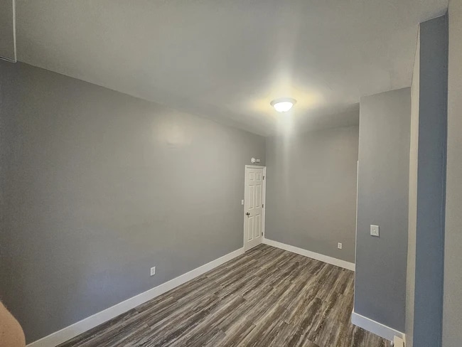 Photo - 134 W Douglass St