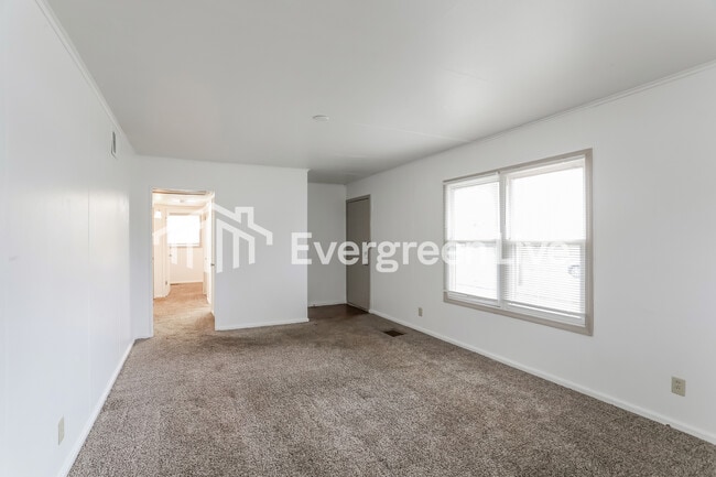 Photo - 3189 Astor Ave