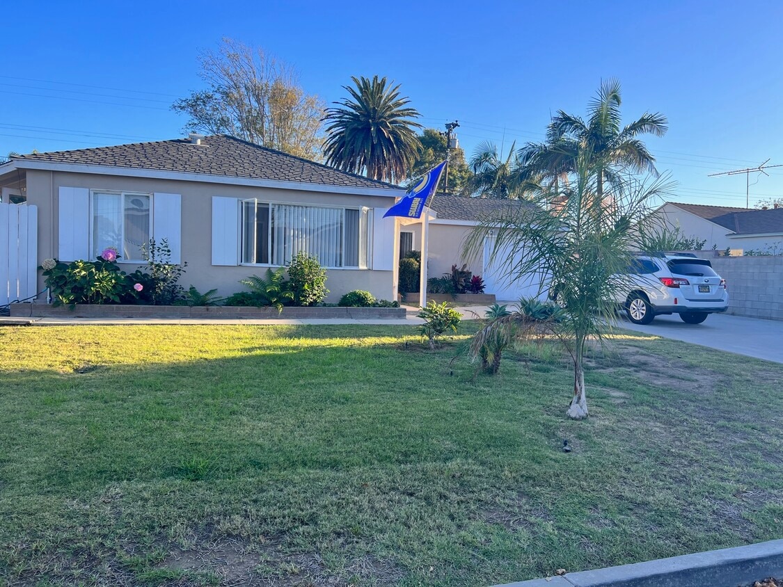 Photo - 823 Congress St (Costa Mesa, CA)