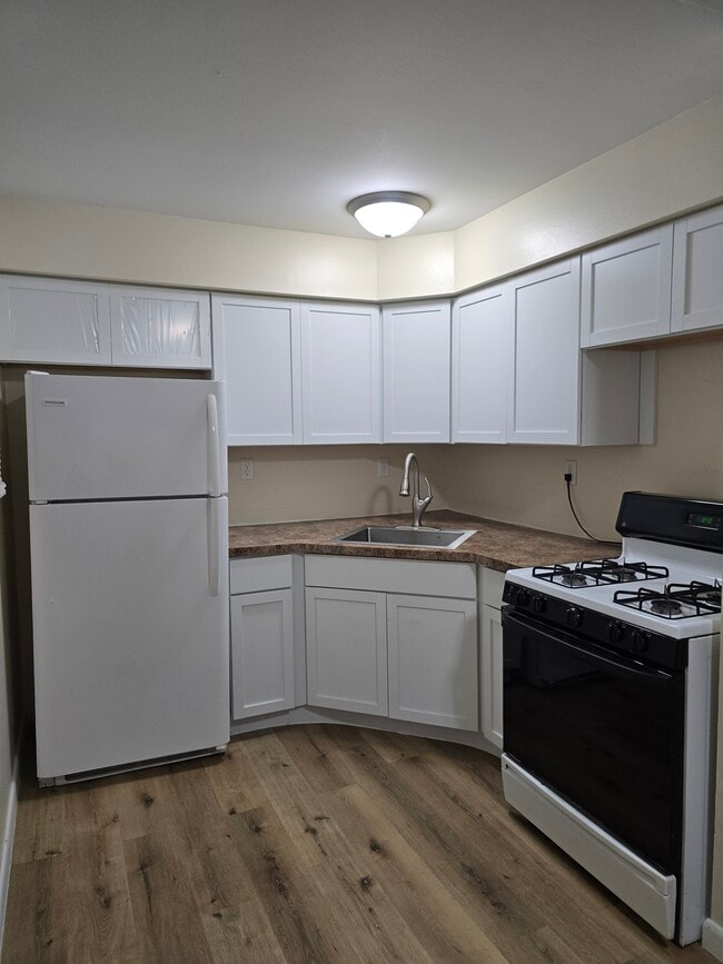 Photo - W166N9108 Grand Ave Unit 3