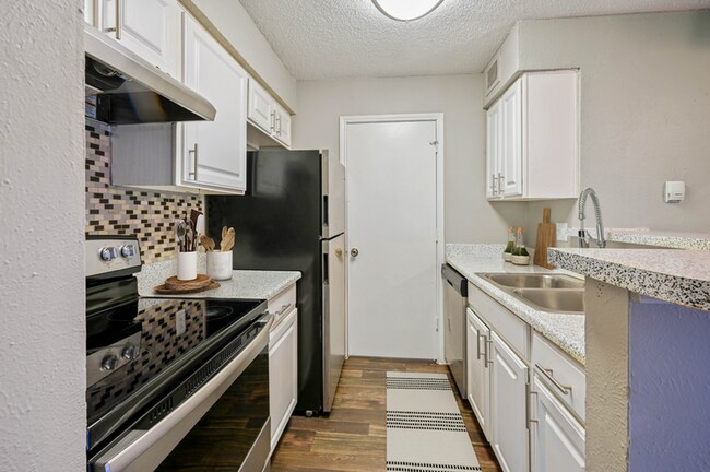 Westmoor Apartment Homes - Westmoor Apartment Homes