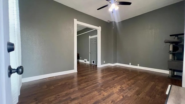 Photo - 523 Tracy Ave