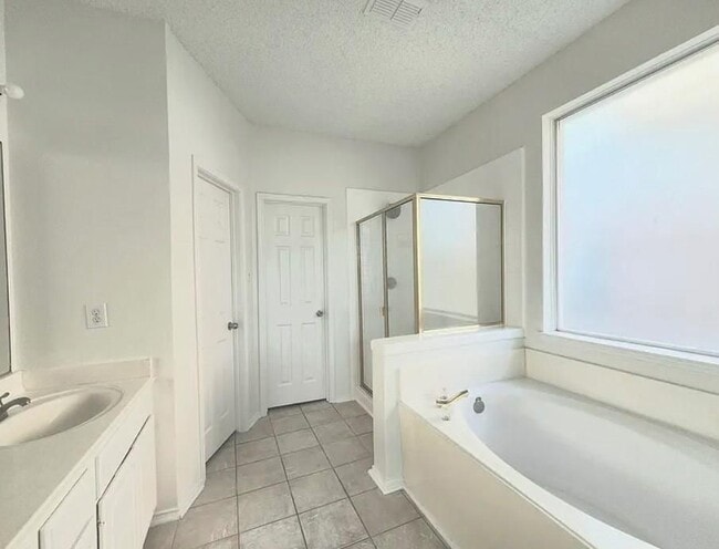 Photo - 3917 Rushden Ct