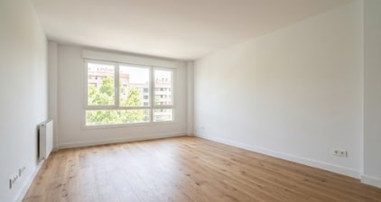 Photo - 200 N Main St