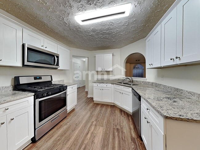 Photo - 4618 Noah Overlook W