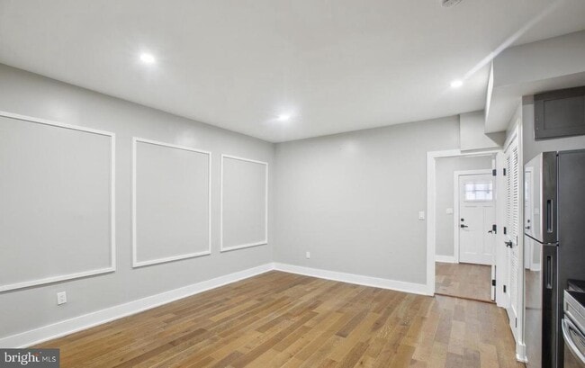 Building Photo - 1703 West Virginia Ave NE Unit 1