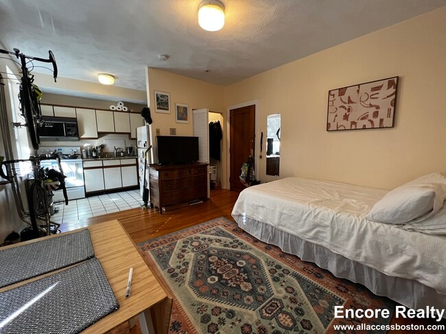 Photo - 104 Warren St Unit 92-205