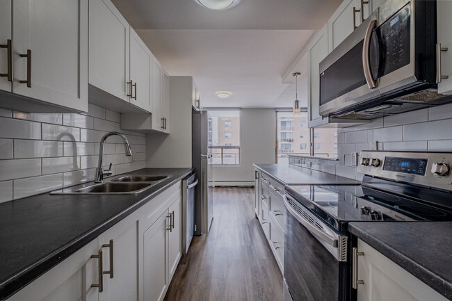 Building Photo - 1126-1154 Adelaide Street North