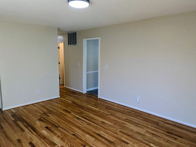 Photo - 1028 Gales Ave