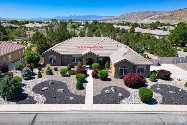Building Photo - Luxury 5bd/3ba/3car Home in Pebble Creek  ...