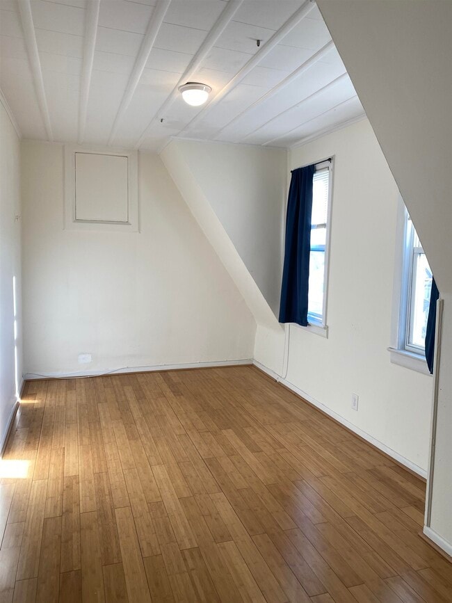 Photo - 375 Avenue C